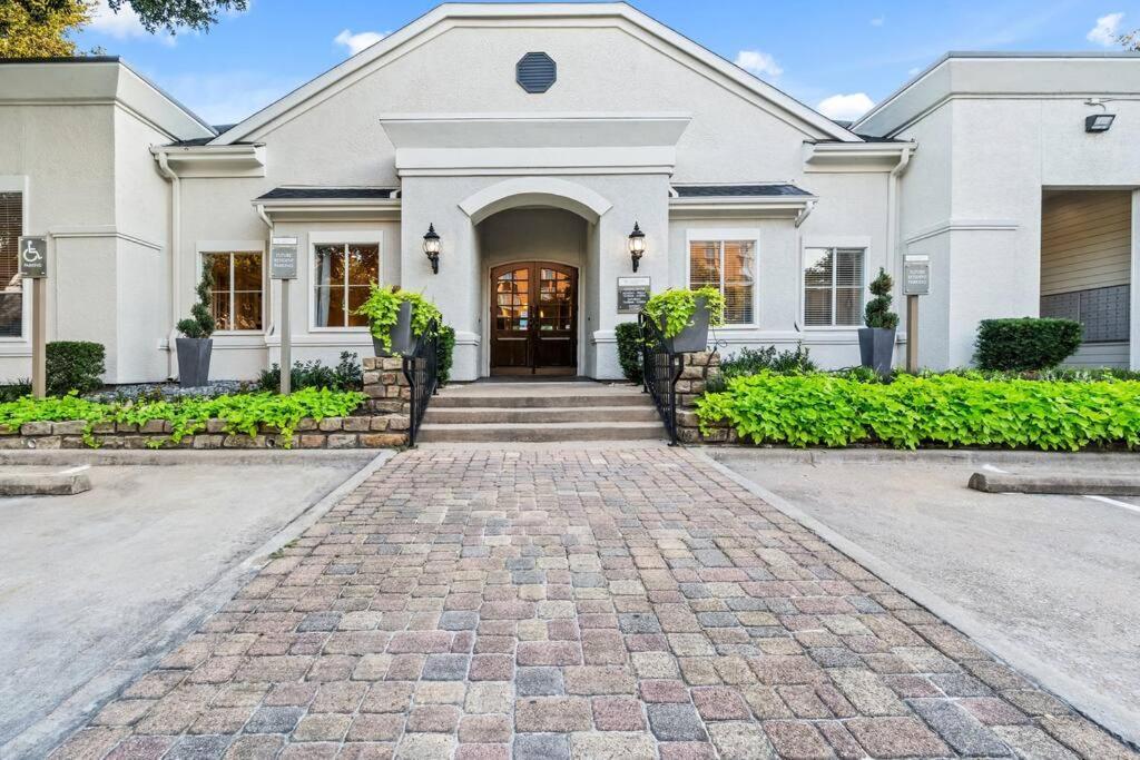 Apartament Devine Livings At Hermann Park Houston Zewnętrze zdjęcie